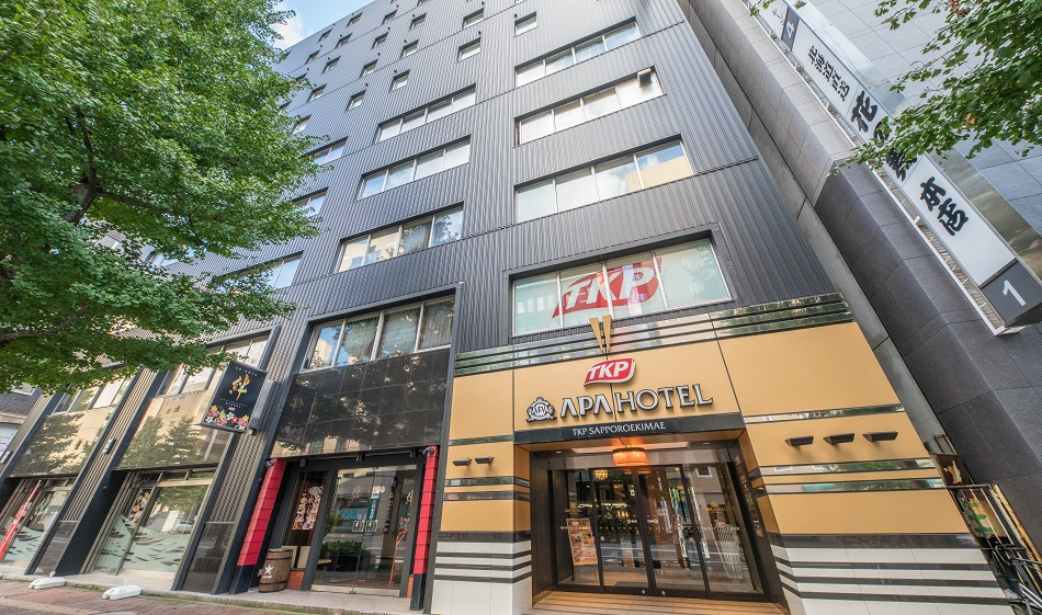 ③ アパホテル〈TKP札幌駅前〉
